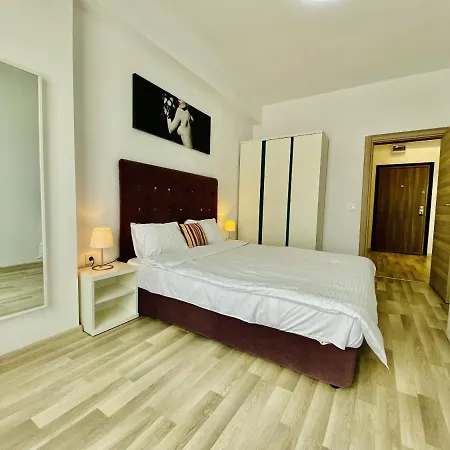One Bedroom Apartment In Summerland * ママイア
